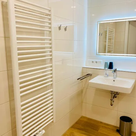 Appartement Duhner Allee 10, Litfass 17 *